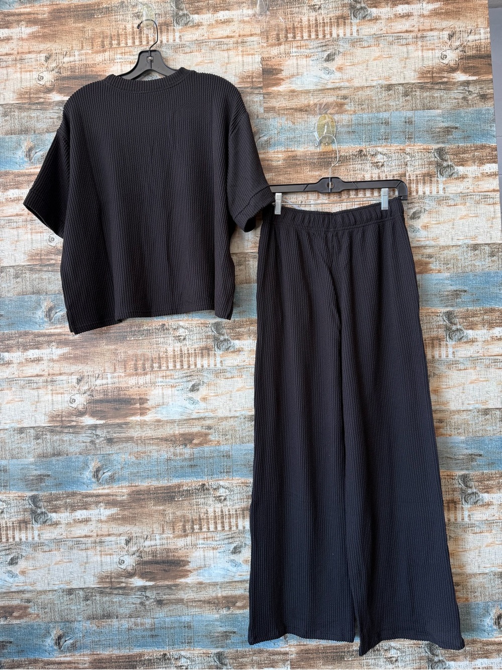 Zenana Black Ribbed Wide-Leg Pants Set - Picture 2 of 4